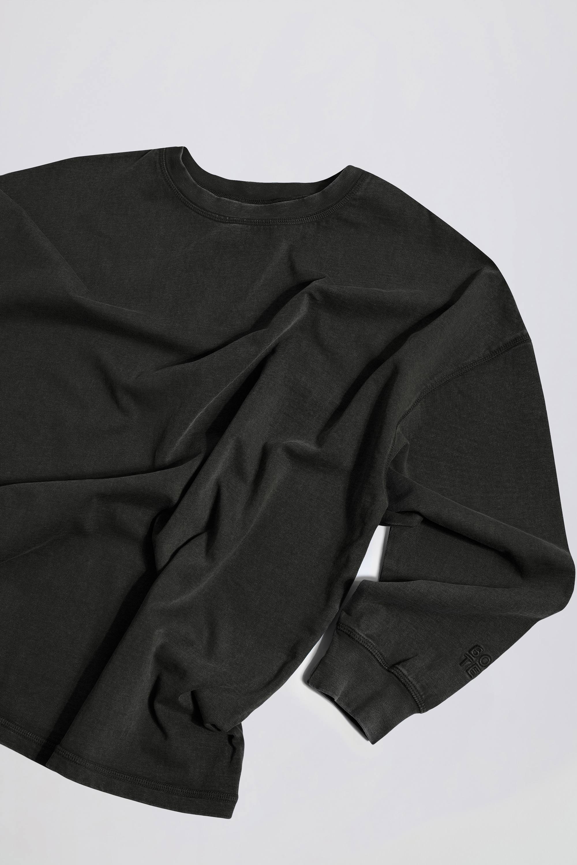 Acid Wash Long-Sleeve Oversized T-Shirt in Ash