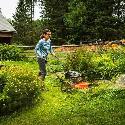 DR Power Equipment DR Pilot 22 Inch 7.6 FPT 170 Cc Gas Trimmer Mower
